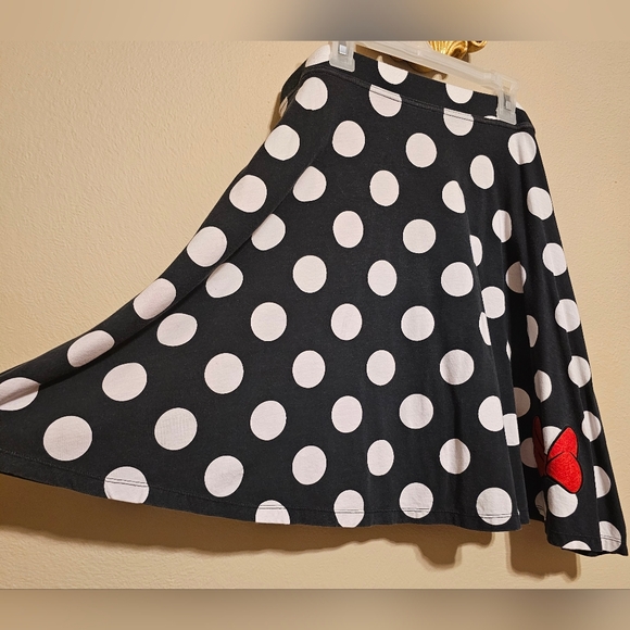 Disney Parks Minnie Mouse Bow Flared Skirt Size L EUC - Picture 3 of 7